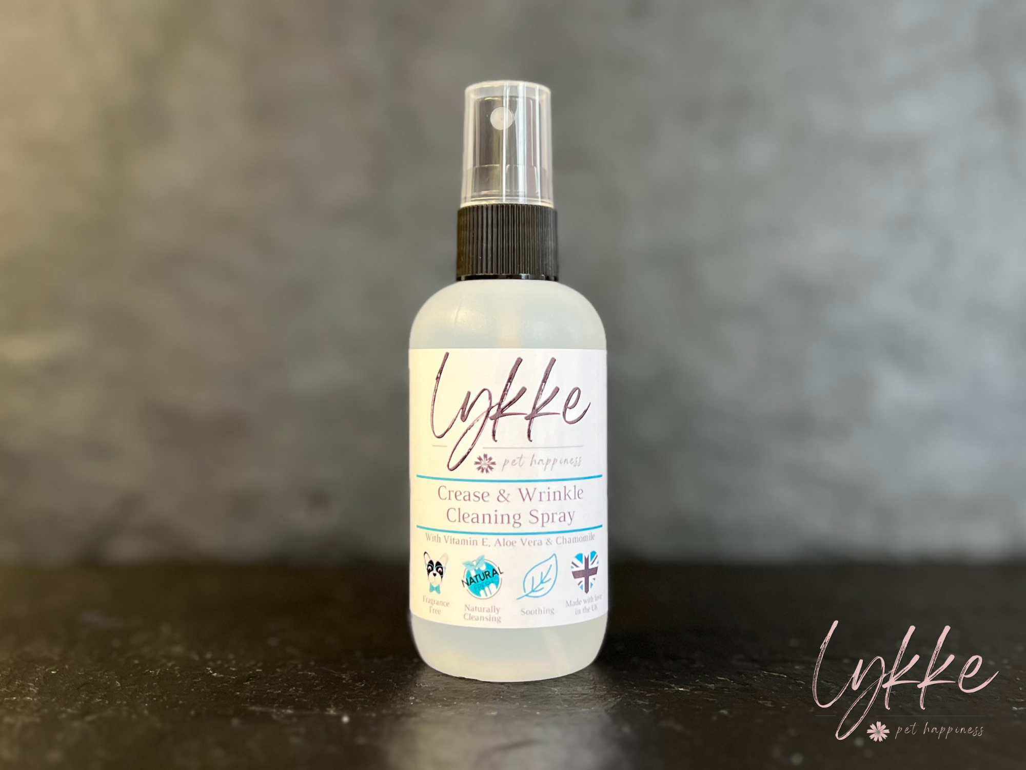 Crease & Wrinkle Cleaning Spray | Lykke